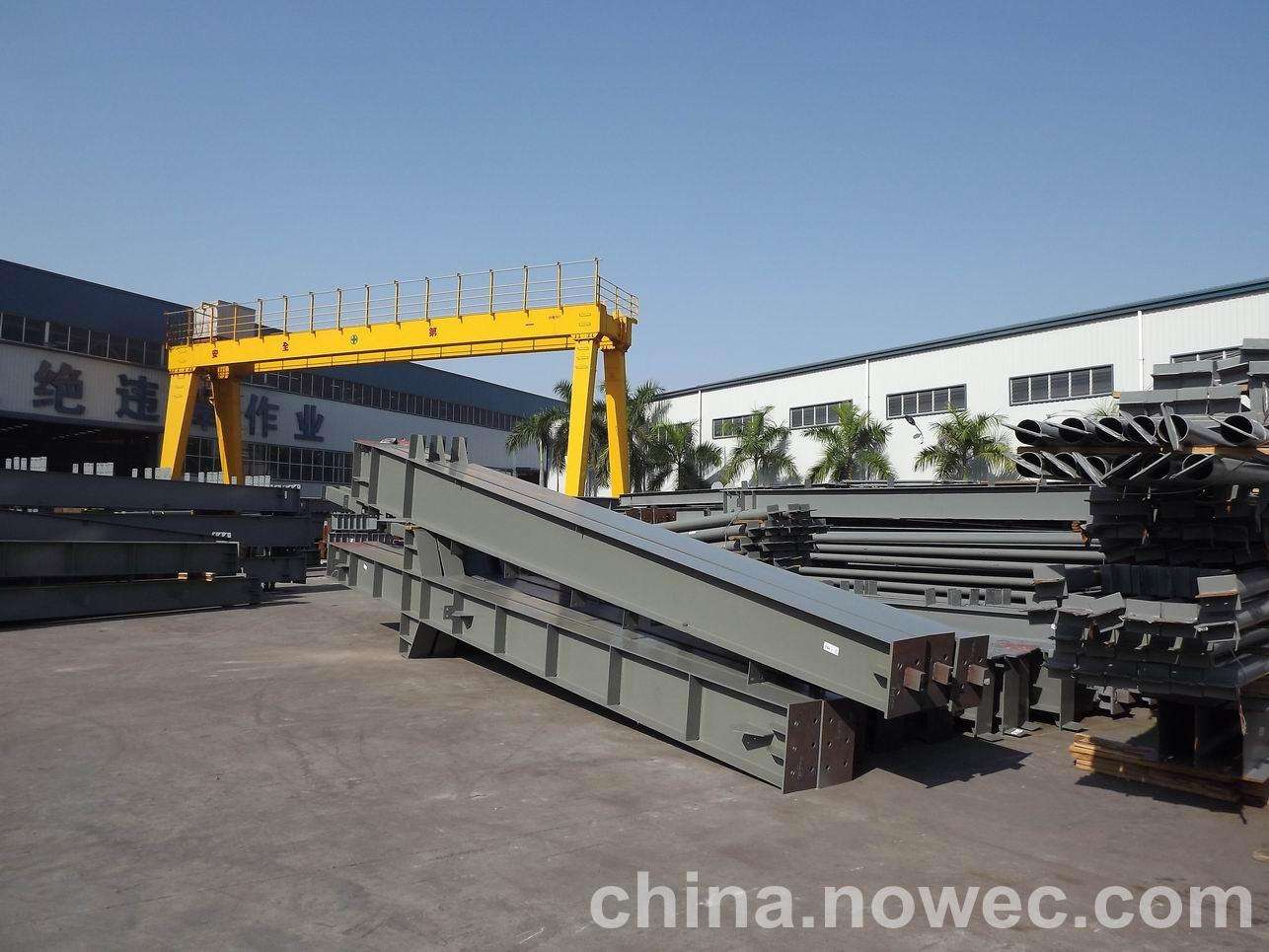 公主岭网架工程中的分条(分块)吊装法